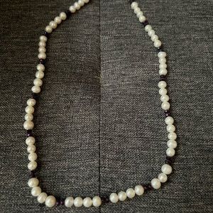 Handmade pearl necklace